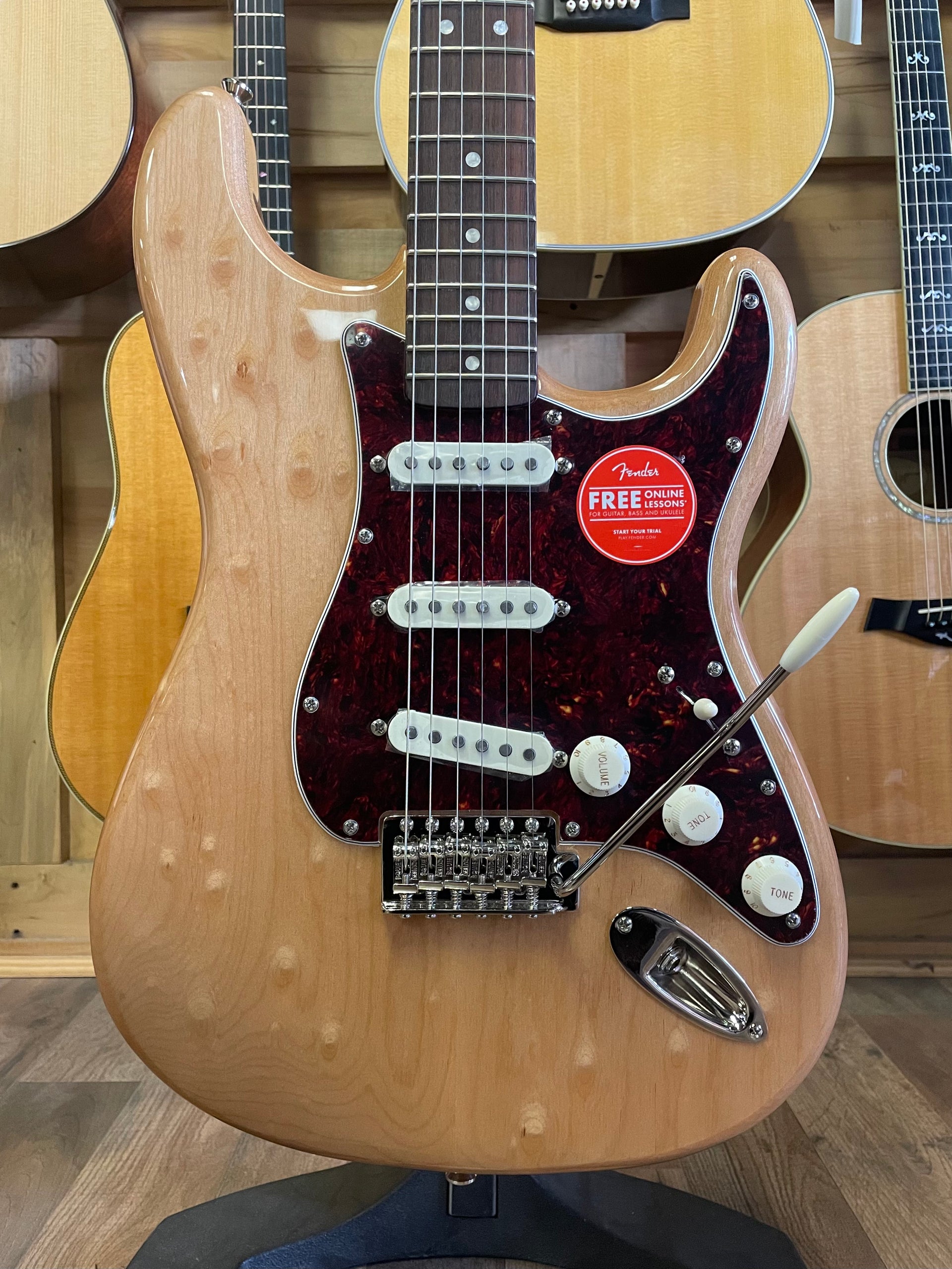 Squier Classic Vibe ‘70s Stratocaster image_324cc4b8-9054-41a3-9ed5-