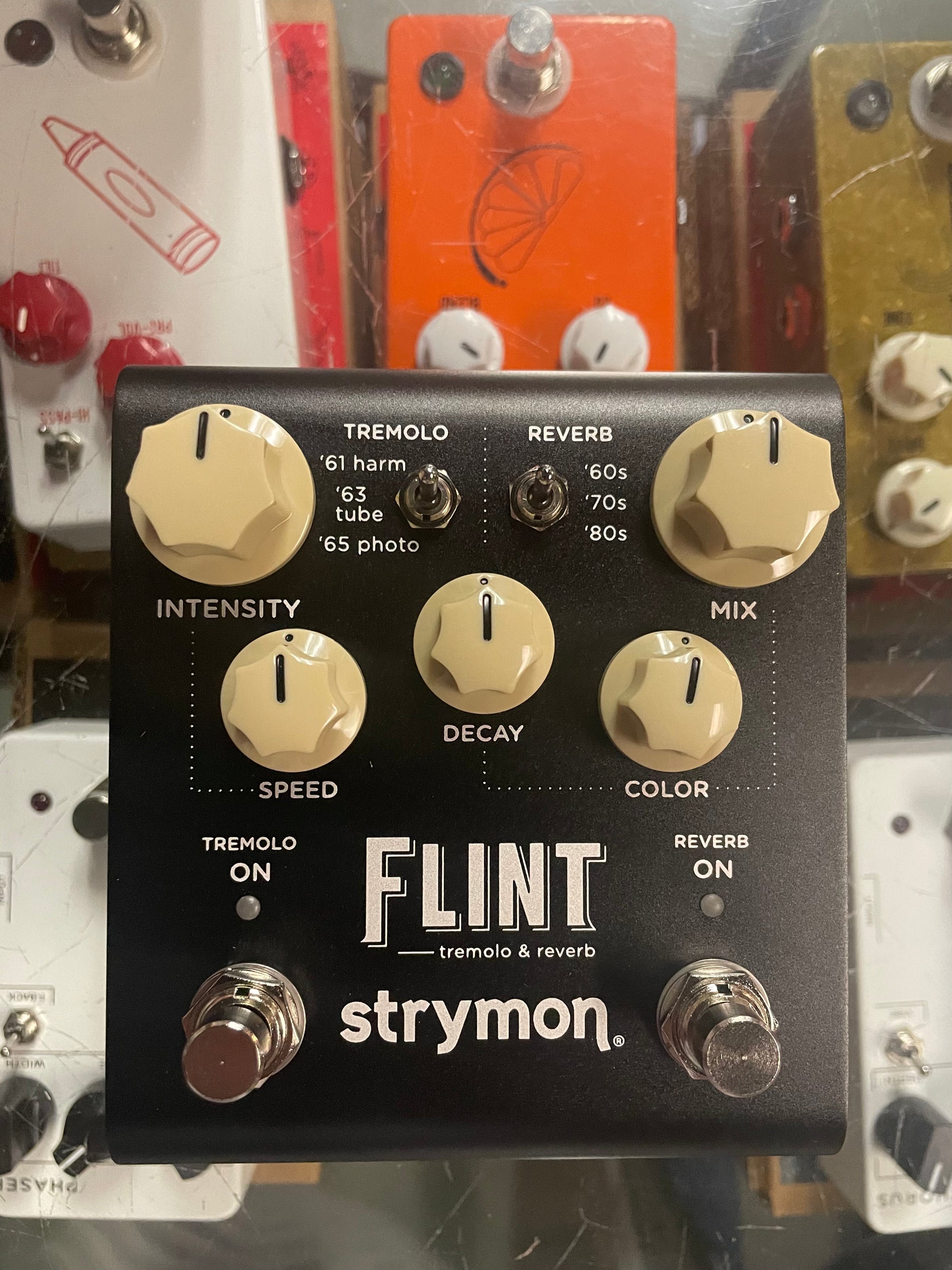 Strymon Flint Tremolo and Reverb Pedal V2 (NEW) – Allen Music Shop