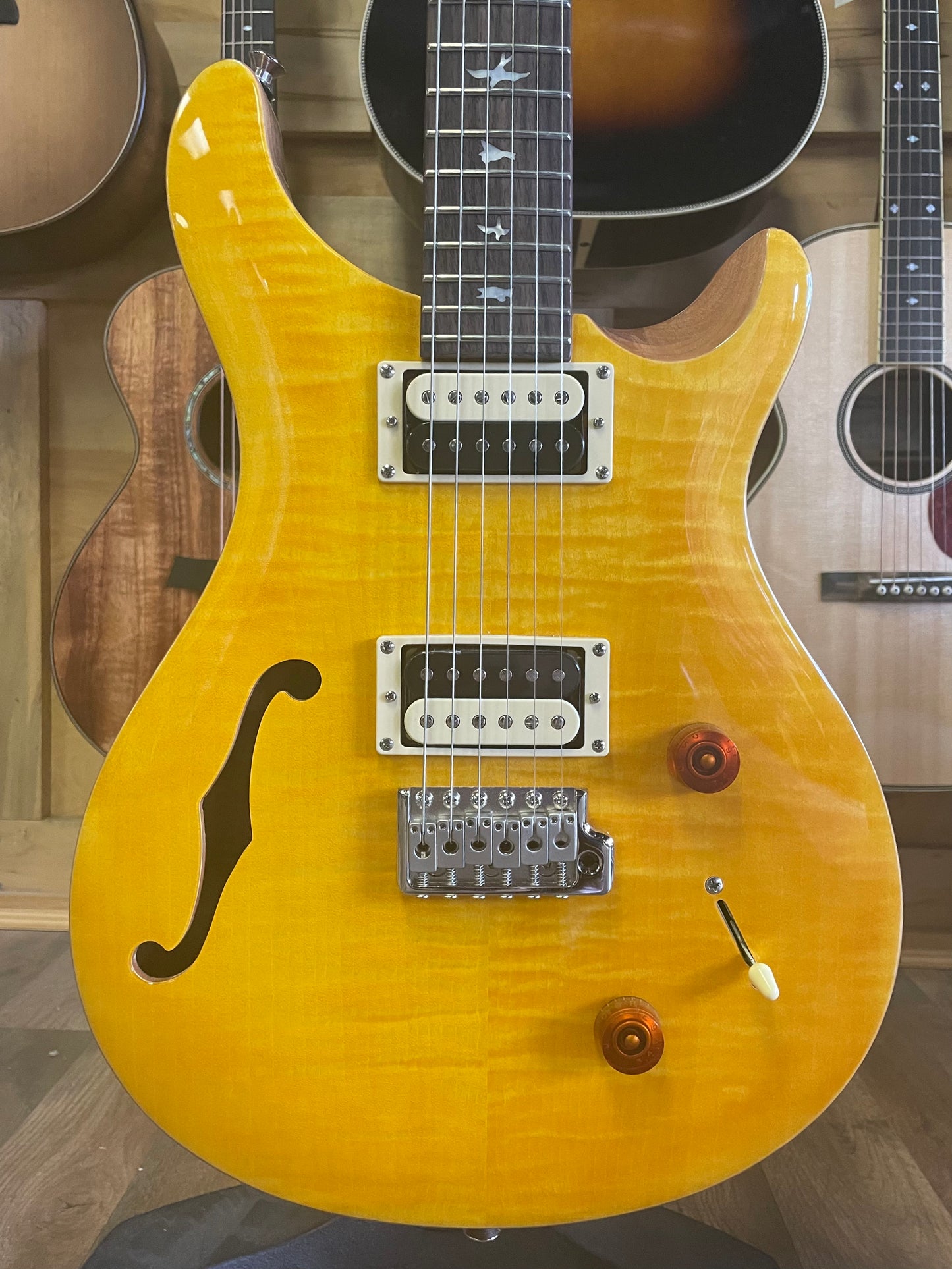 PRS SE Custom 22 Semi-Hollow -Santana Yellow (USED)