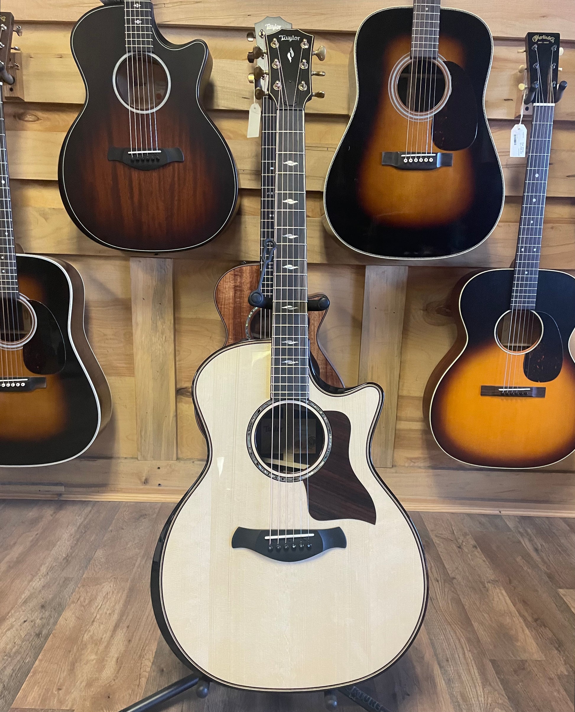 Taylor Builder's Edition 814ce Spruce/Rosewood Acoustic-Electric Guitar