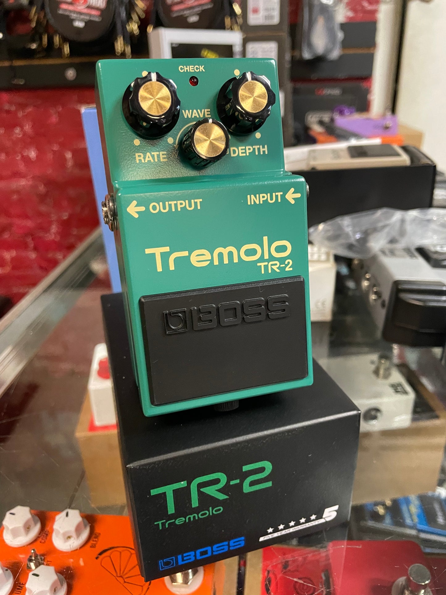 Boss TR-2 Tremolo (NEW)