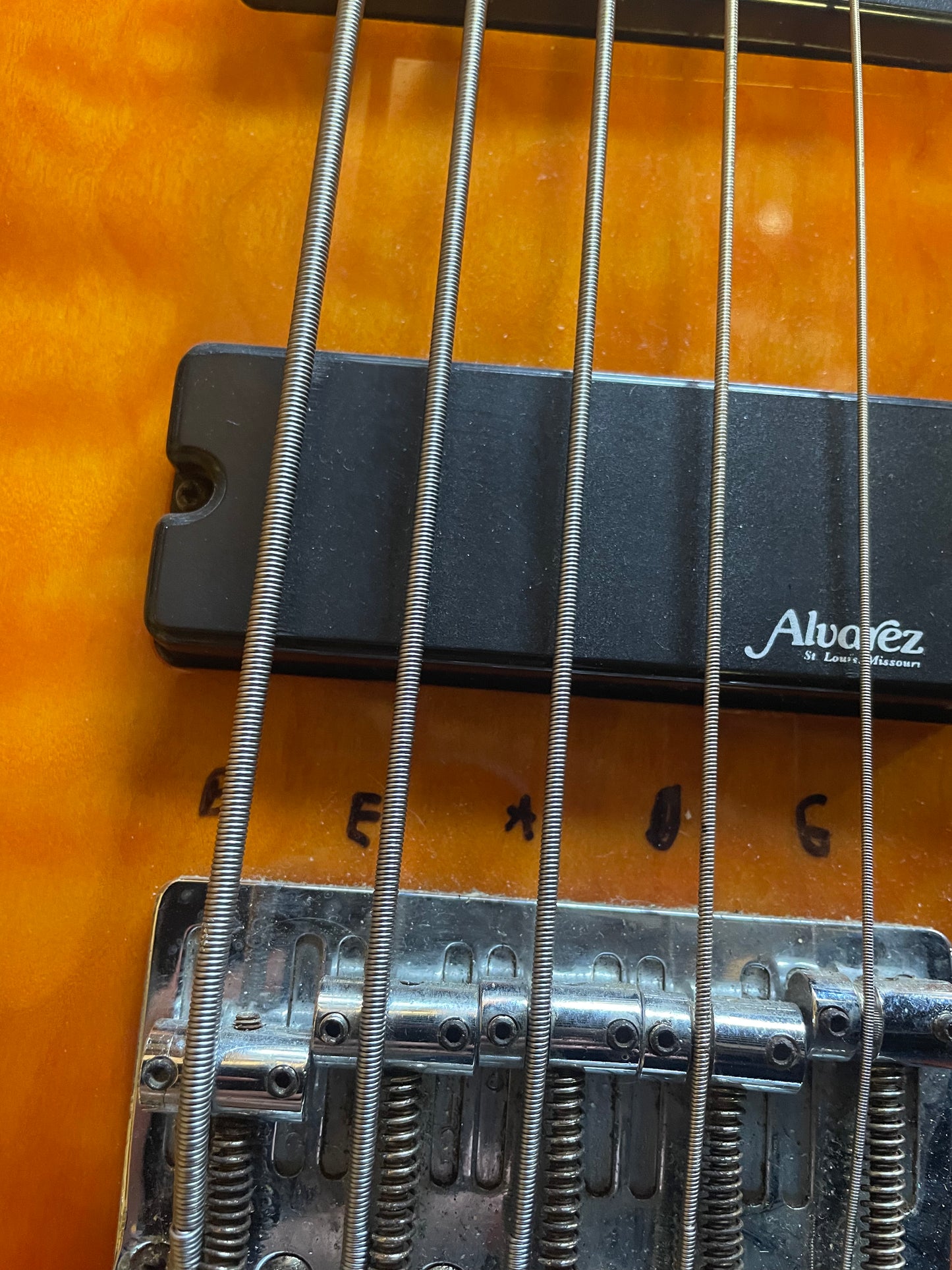 2004 Alvarez 5 String Bass - Sunburst (USED)